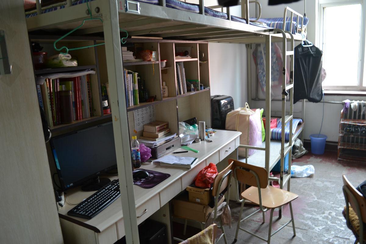 哪些学校有学生公寓床