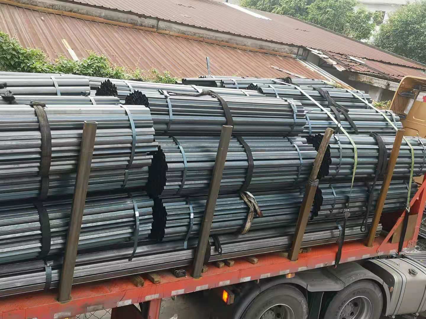 附近上下铺铁床批发哪家好