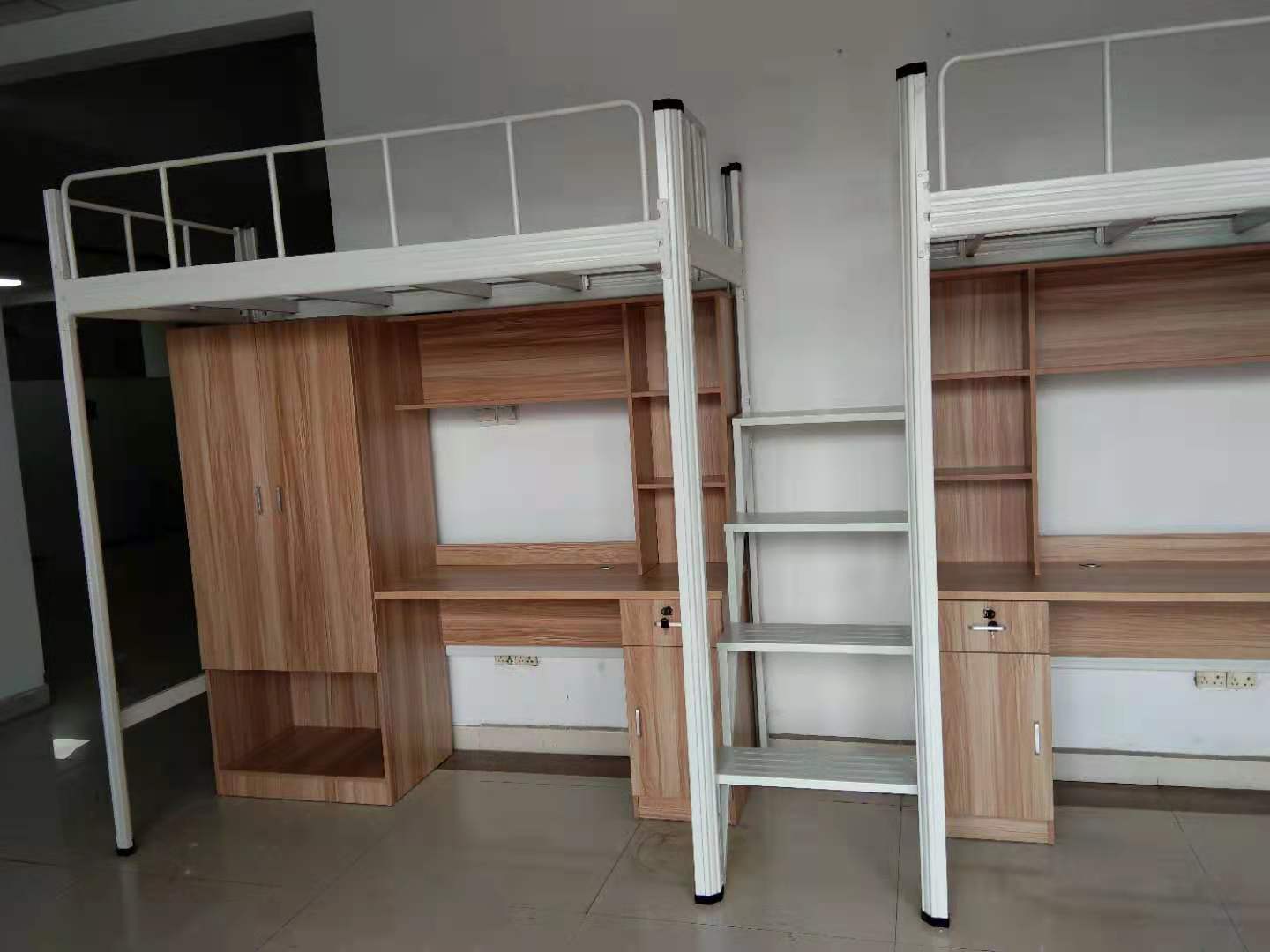 宿舍选择铁床的原因是什么？