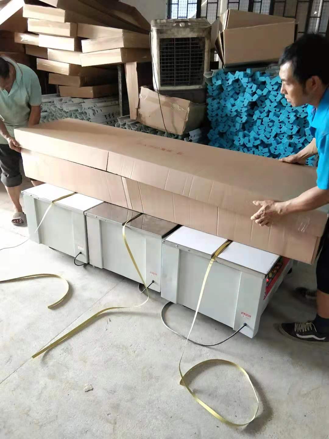 怎样包装双层铁床出货？