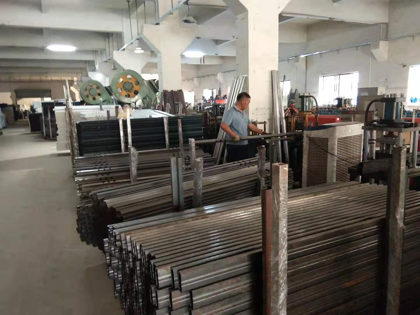 从材料到加工的铁床生产厂家
