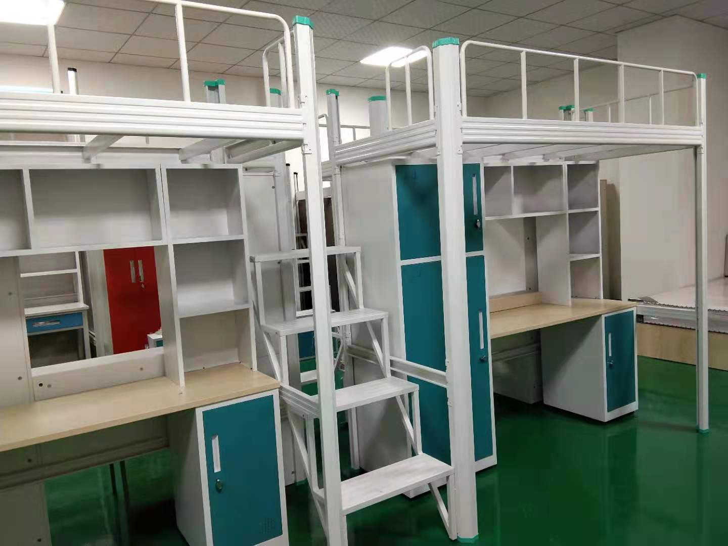 上下铺铁床容易滑动怎么办？