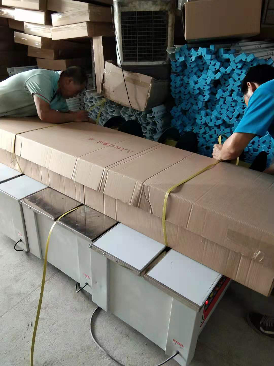 上下铺铁床生产厂家具备哪些配置