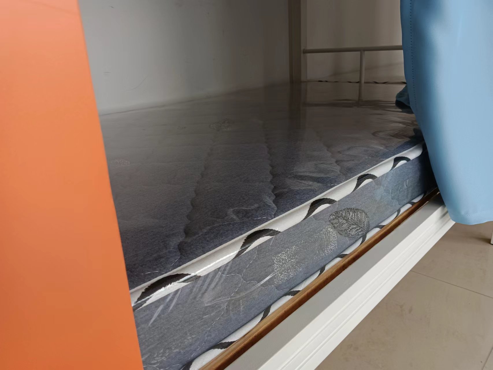 上下铺铁床厂家全新设计图