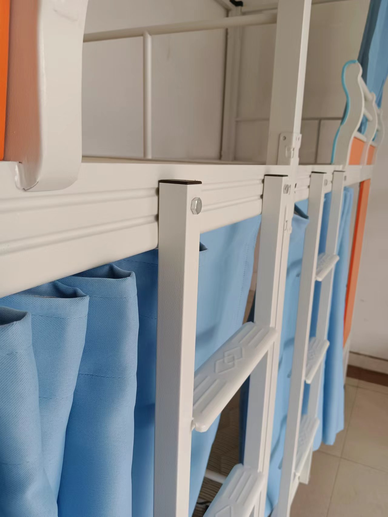 上下铺铁床厂家全新设计图