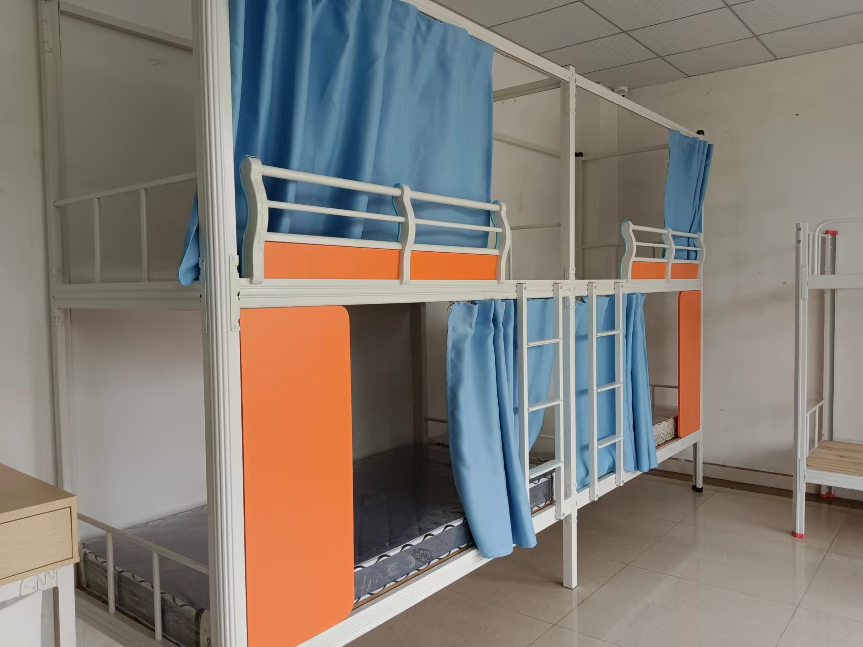 学校上下铺铁床有多重?